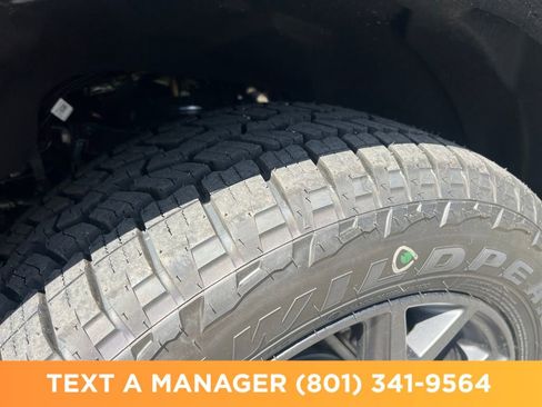 New 2026 Jeep Grand Wagoneer 4WD image 25