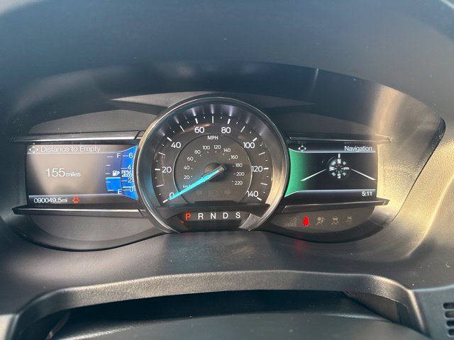 Used 2018 Ford Explorer XLT w/ Equipment Group 202A AWD/4WD image 14