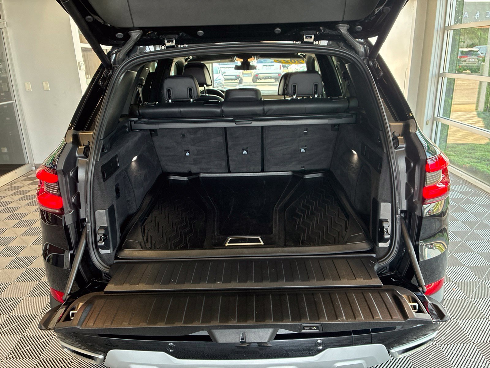 Used 2022 BMW X5 xDrive40i AWD/4WD image 12