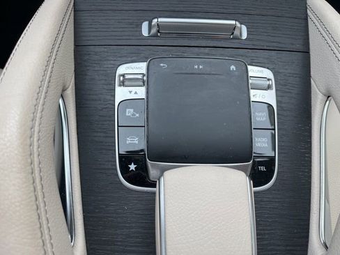 Used 2020 Mercedes-Benz GLE 350 4MATIC image 17