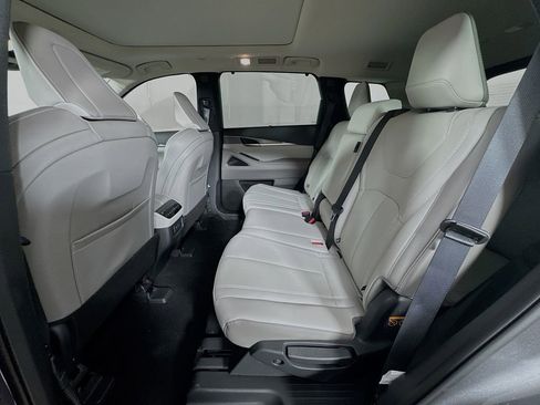 Certified 2026 INFINITI QX60 Luxe w/ Cargo Package FWD image 31