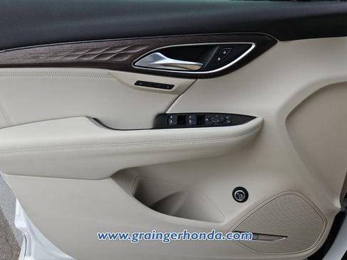 Used 2023 Buick Envision Avenir FWD image 23