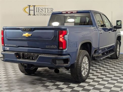 Certified 2024 Chevrolet Silverado 2500 High Country w/ Technology Package image 7