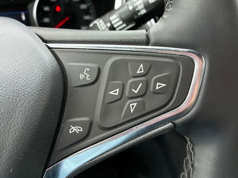 Used 2024 Chevrolet Equinox LT AWD/4WD image 12