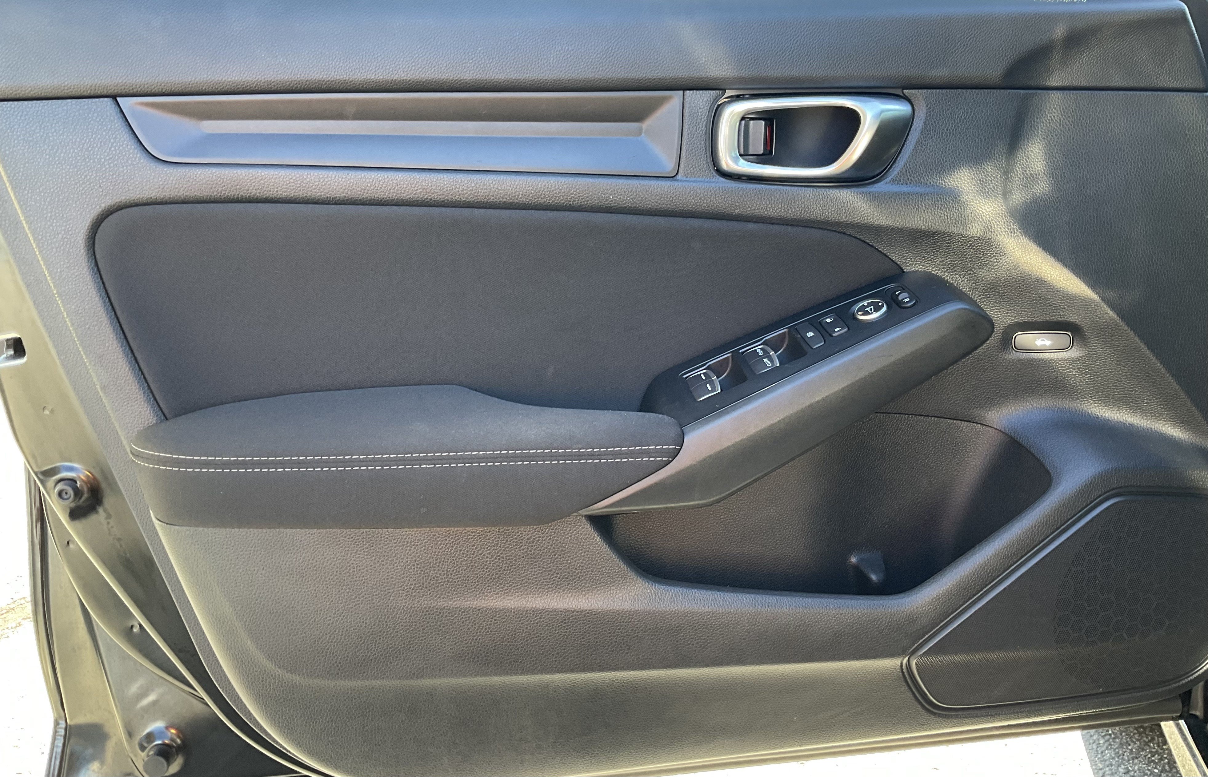 Used 2025 Honda Civic Sport image 24