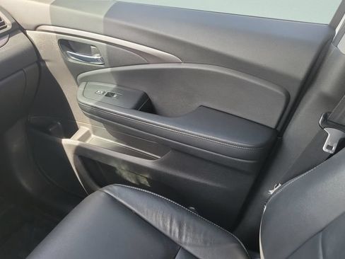 Used 2021 Honda Pilot Special Edition image 12