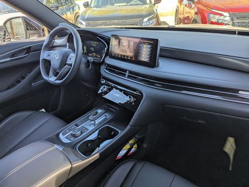 Certified 2025 INFINITI QX60 Luxe w/ Black Edition AWD/4WD image 13