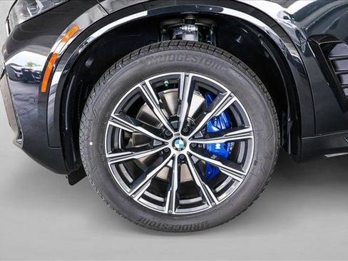 Used 2026 BMW X5 xDrive40i w/ M Sport Package AWD/4WD image 9