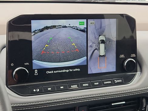 Used 2022 Nissan Rogue SL w/ SL Premium Package image 15