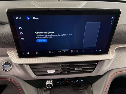 New 2026 Ford Explorer ST-Line w/ ST-Line Street Pack image 10