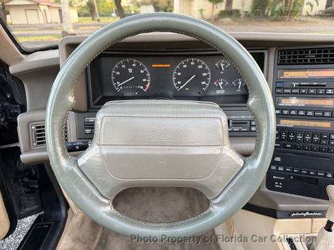 Used 1993 Cadillac Allante FWD image 44