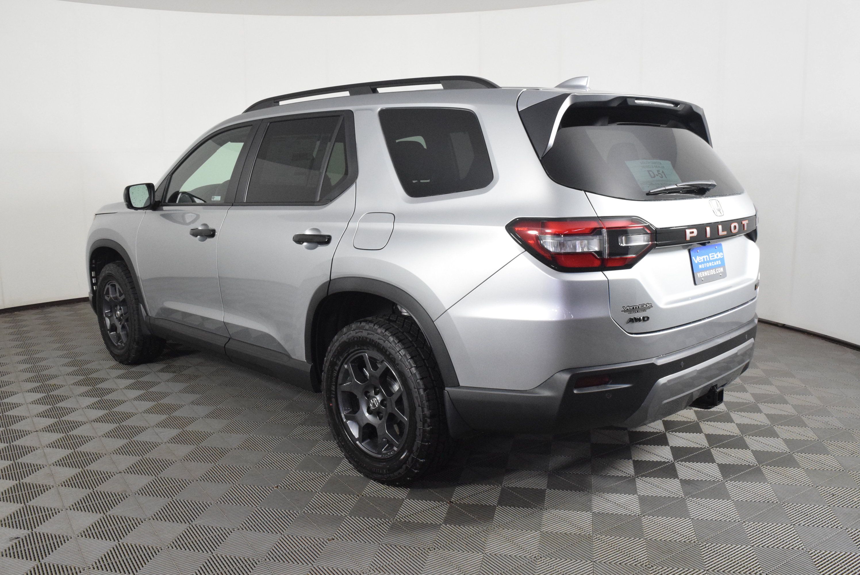 New 2026 Honda Pilot TrailSport image 8