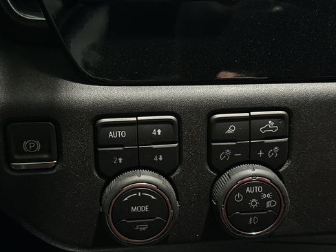 New 2025 Chevrolet Silverado 1500 RST image 29