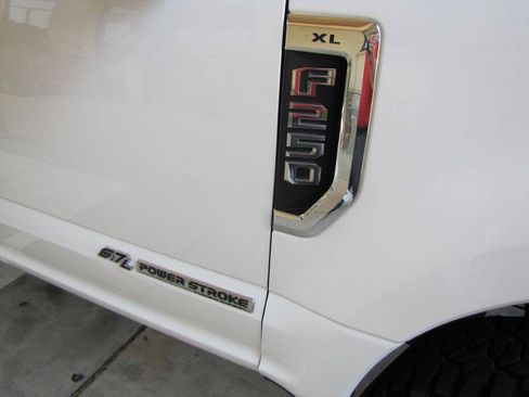 Used 2022 Ford F250 XL w/ Power Equipment Group AWD/4WD image 25