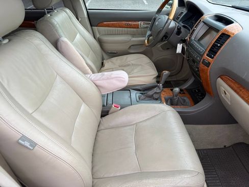 Used 2005 Lexus GX 470 AWD/4WD image 16