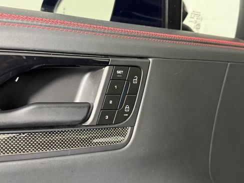 Used 2025 Porsche Cayenne GTS AWD/4WD image 21