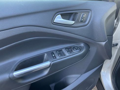 Used 2018 Ford Escape SEL image 18