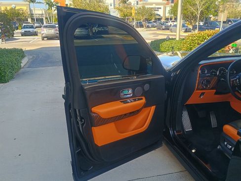Used 2020 Rolls-Royce Cullinan image 5