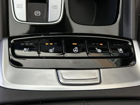 Used 2024 Hyundai Santa Cruz Limited image 7