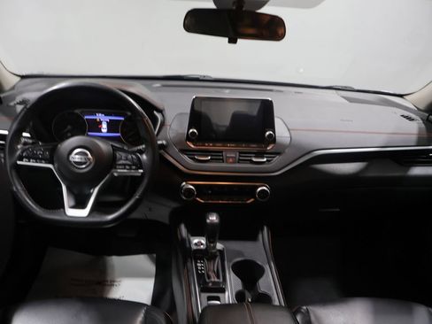 Used 2021 Nissan Altima 2.5 SR w/ SR Premium Package AWD/4WD image 17