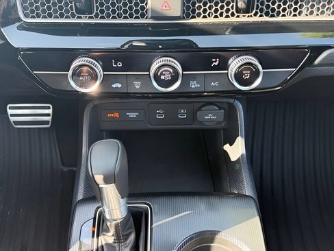 Used 2025 Honda Civic Sport image 22
