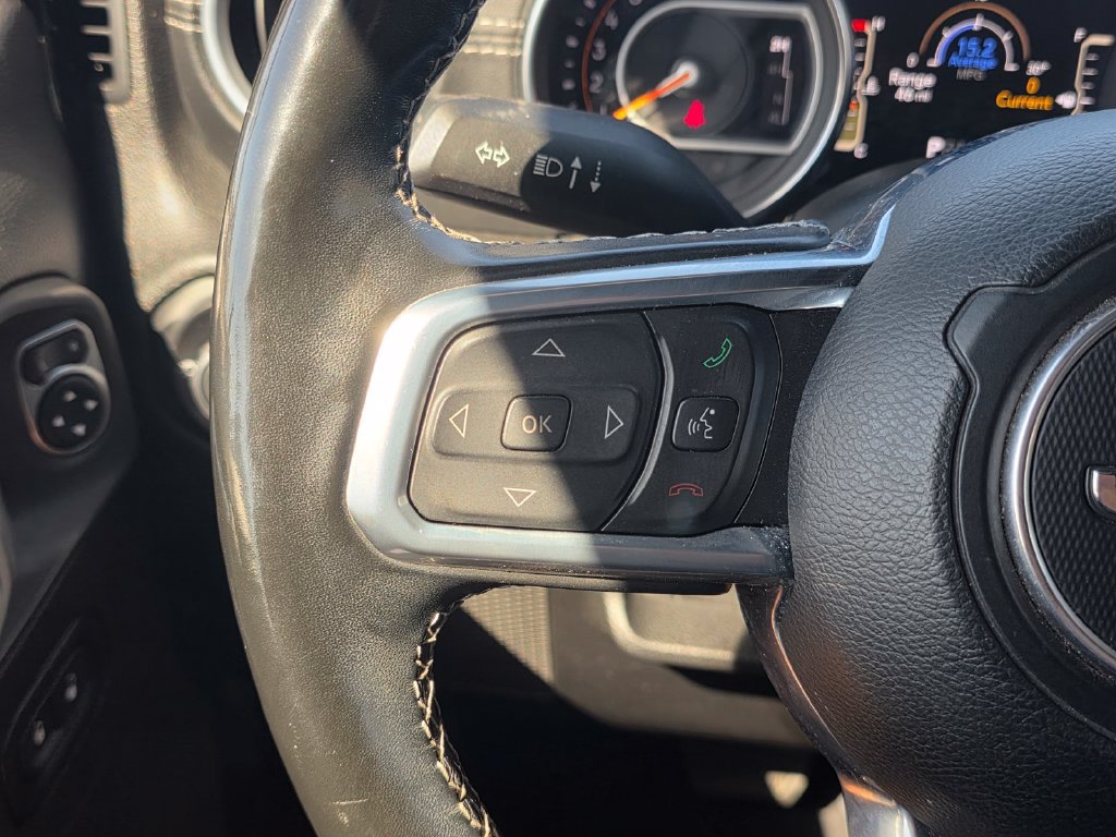 Used 2020 Jeep Wrangler Unlimited Sahara AWD/4WD image 36