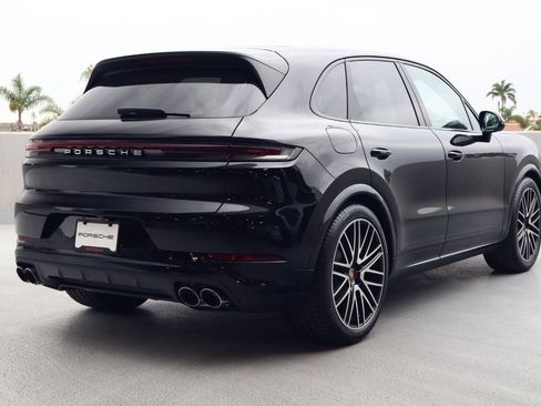 New 2026 Porsche Cayenne image 9