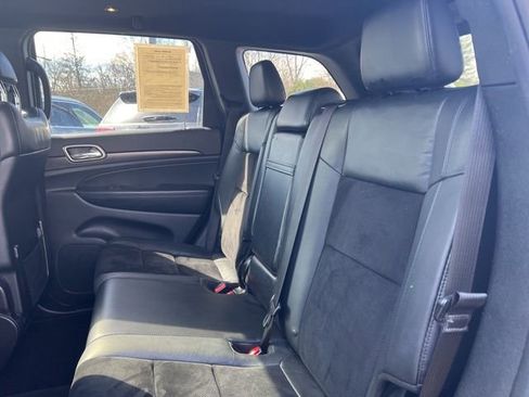 Used 2017 Jeep Grand Cherokee Altitude image 19