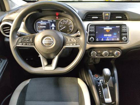 Used 2021 Nissan Versa SV FWD image 22