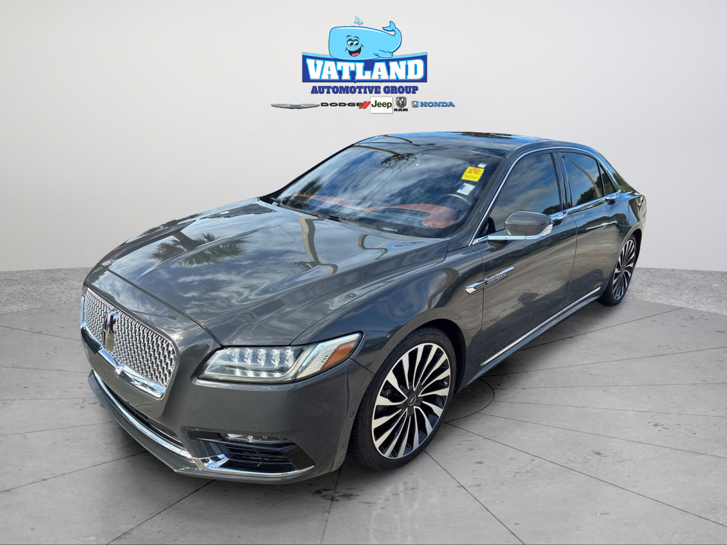 Used 2020 Lincoln Continental Black Label w/ Rear Seat Amenities Package FWD image 21