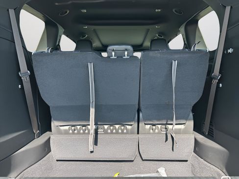 New 2026 Chrysler Pacifica Limited image 36