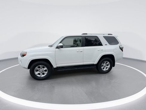 Used 2019 Toyota 4Runner SR5 AWD/4WD image 5