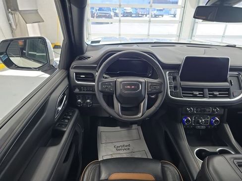 Used 2022 GMC Yukon XL AT4 image 12