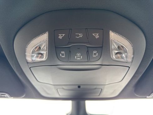 New 2026 Chrysler Pacifica Select image 22