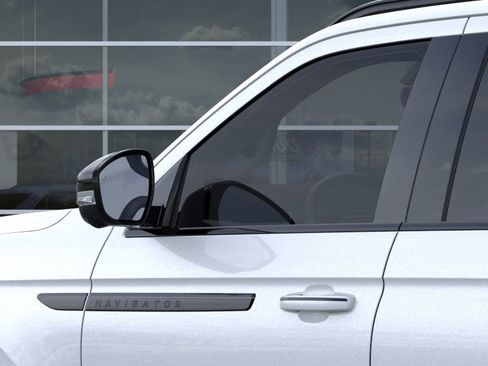 New 2026 Lincoln Navigator L Reserve AWD/4WD image 41