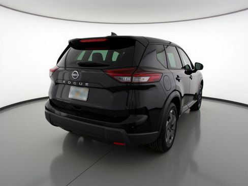 Used 2025 Nissan Rogue SV image 9