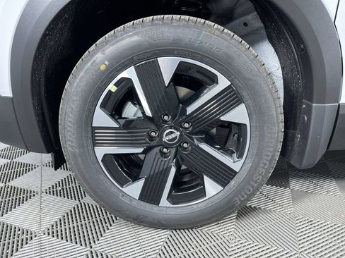 New 2026 Nissan Kicks SV w/ SV Premium Package AWD/4WD image 25