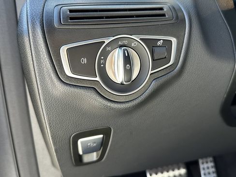 Certified 2021 Mercedes-Benz GLC 43 AMG 4MATIC image 34