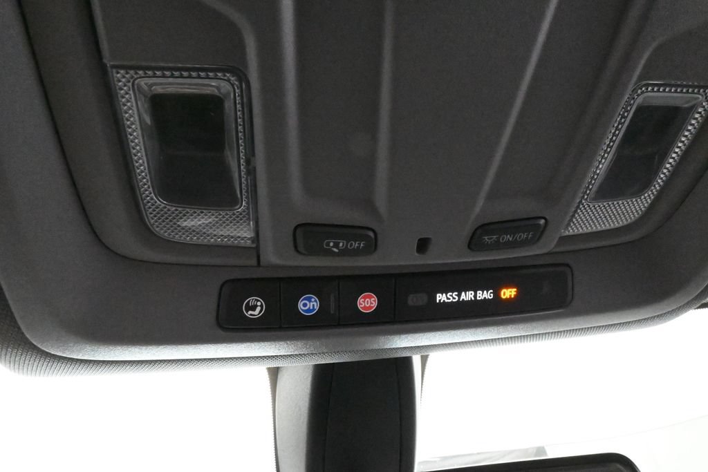 Used 2022 Chevrolet Silverado 1500 Custom RWD image 31