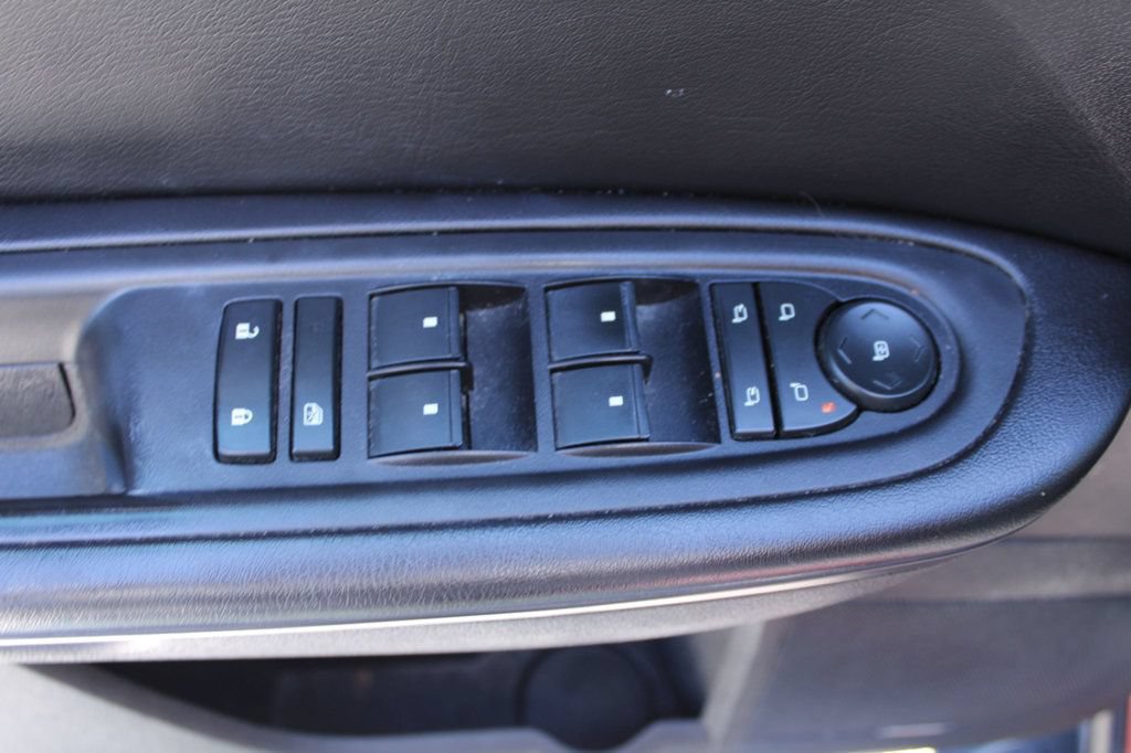 Used 2017 Chevrolet Traverse LT AWD/4WD image 23
