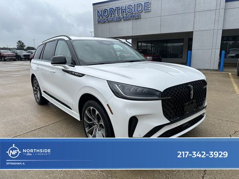 Used 2026 Lincoln Aviator AWD w/ Jet Appearance Package image 1