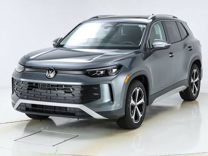 New 2026 Volkswagen Tiguan SE
