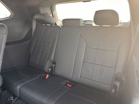 Certified 2025 Buick Enclave Avenir w/ Super Cruise Package image 36