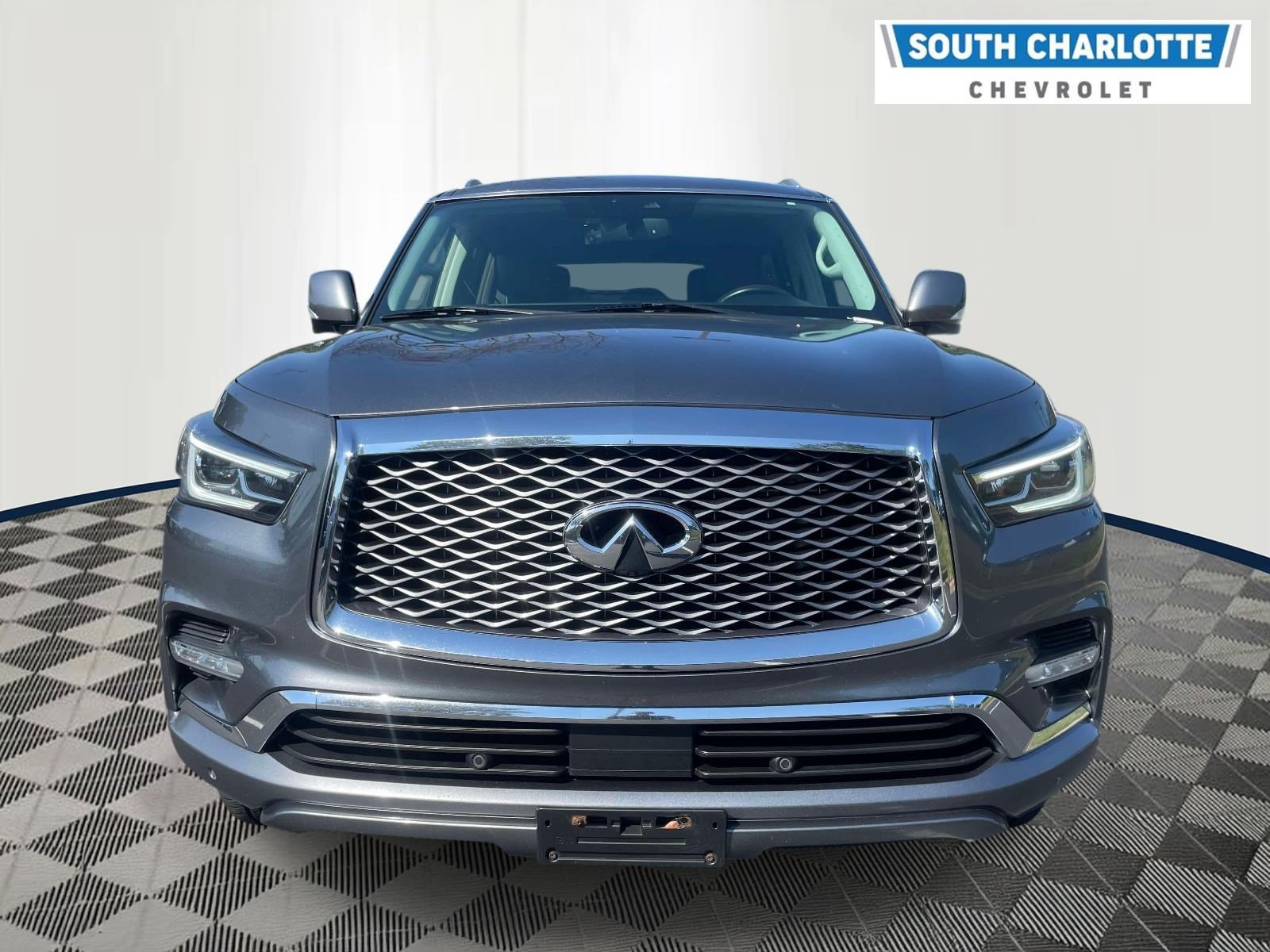 Used 2019 INFINITI QX80 Luxe AWD/4WD image 2