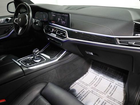 Used 2020 BMW X7 M50i w/ Executive Package image 6