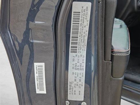 Used 2017 Jeep Cherokee 75th Anniversary FWD image 18