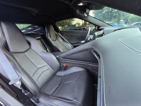 Used 2025 Chevrolet Corvette Z06 RWD image 15