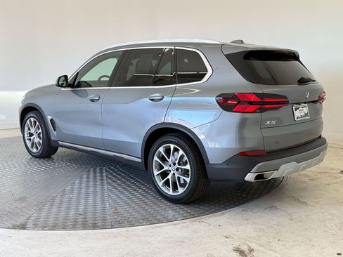 Certified 2024 BMW X5 xDrive40i w/ Parking Assistance Package image 3