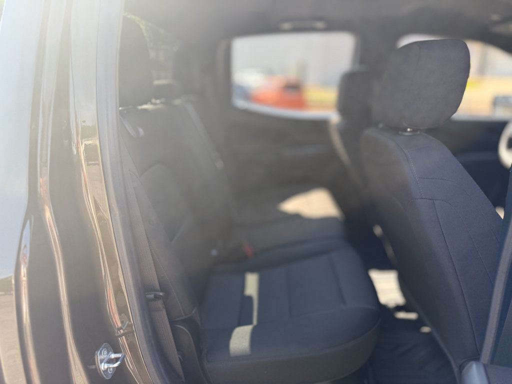 Used 2023 Chevrolet Colorado W/T RWD image 29