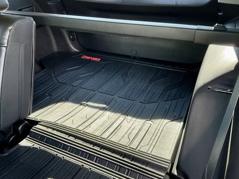 Used 2024 GMC Terrain AT4 w/ Tech Package image 27